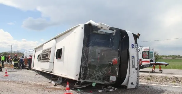 Konya’da yolcu otobüsü devrildi: 13 yaralı