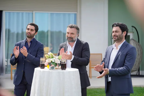 bir-zamanlar-cukurova-edhonun-yildizi-icin-hamleyi-yapti-fevriligiyle-gucunu-guc-katmaya-geliyor-1636530950312.jpg Fevriliğiyle gücüne güç katmaya geliyor! Bir Zamanlar Çukurova EDHO'nun yıldızı için hamleyi yaptı!-7