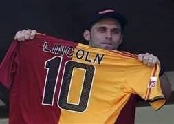 Cassio Lincoln küme düştü!