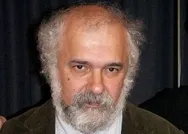 Türkiyeye darbe Başkan Erdoğana idam tehdidi! Evrensel yazarı Ragıp Zarakoludan alçak yazı