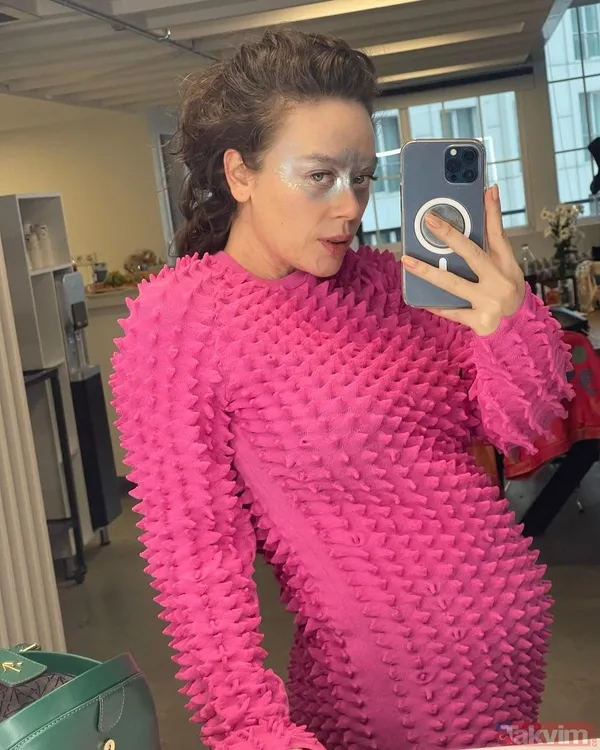 42’lik Demet Evgar’dan karnı burnunda poz! Siyah mayosuyla kamera karşısına geçti! Kamera arkası sosyal medyayı salladı... - 8