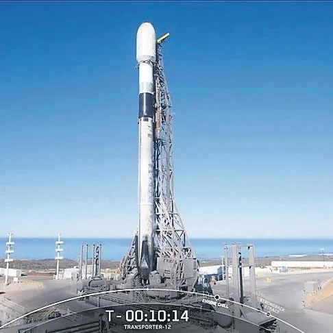 Fergani Uzay’ın ilk uydusu uzaya fırlatıldı