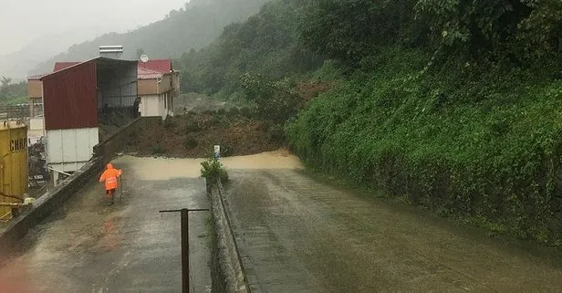 Son dakika: Trabzon’un Of ilçesinde sel ve heyelan: 1 kişi hayatını kaybetti