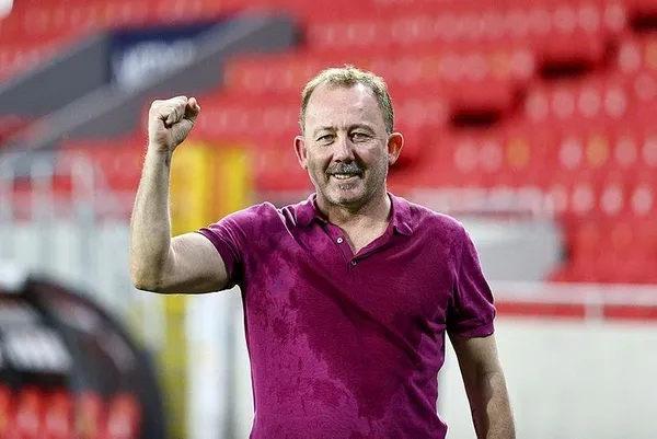 Beşiktaş'ta yine Sergen Yalçın’la şampiyonluk geldi! Efsane bir kez daha iş başında-6