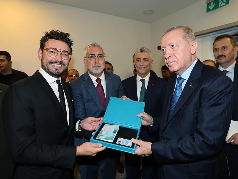 Başkan Erdoğan ünlü İtalyan Şef Danilo Zanna'ya Turkuaz Kart verdi!-1