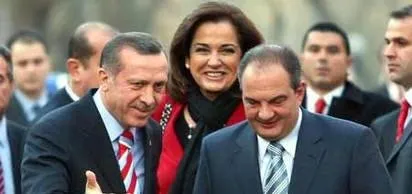 Kostas Karamanlis, 49 yıl aradan sonra Türkiye'yi ziyaret eden ilk Yunanistan Başbakanı oldu.