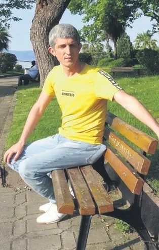 Cebinde 1 lira yoktu içinde 20 bin lira olan çantayı sahibine teslim etti