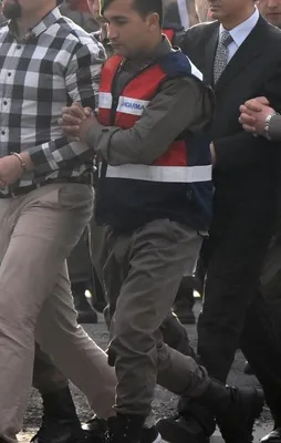 Darbeci hain şehit yakınlarına küfür etti