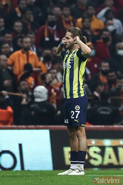 Galatasaray-Fenerbahçe derbisinde acı olay! Crespo’nun golüne dayanamadı hayatını kaybetti