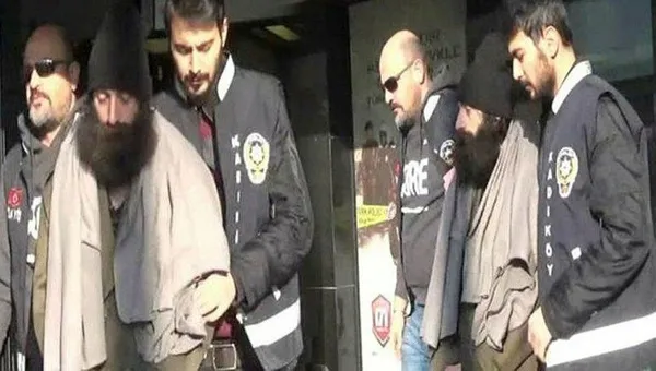 Kadıköy'de 17 yaşındaki kıza yumrukla saldırın Anıl Koray Gürbulak yakalama kararı çıkarıldı-1