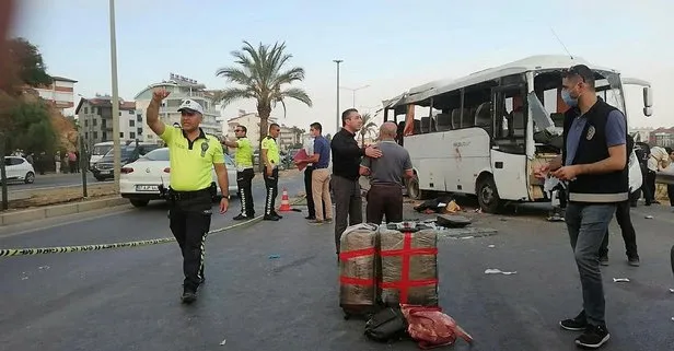 Antalya’da tur midibüsü kaza yaptı! Ölü ve yaralılar var
