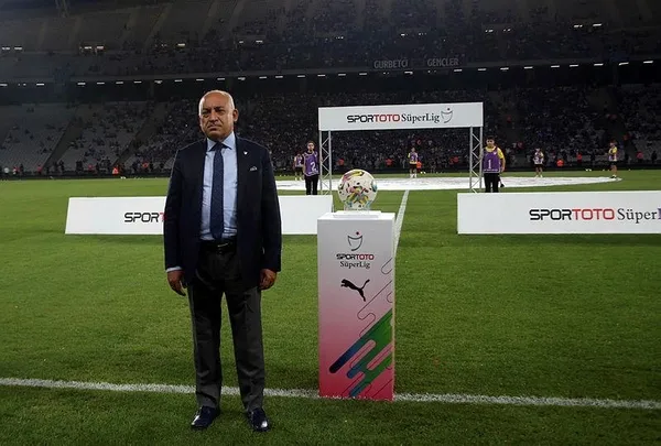 super-lig-kulupleri-tffye-ziyarette-bulundu-birlik-ve-beraberlik-mesaji-1662470550985.jpeg Süper Lig kulüpleri TFF'ye ziyarette bulundu! Birlik ve beraberlik mesajı-7