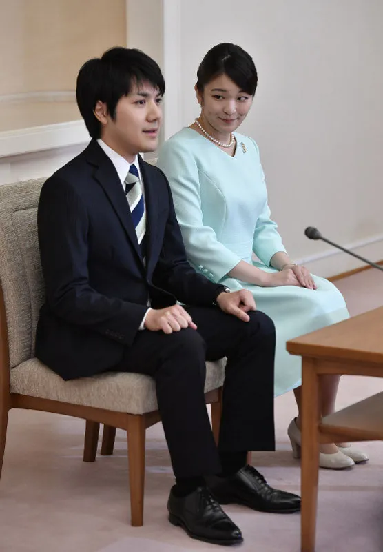 japon-prenses-mako-gelecek-ay-sevgilisi-komura-kei-ile-evlenecek-1631338343155.jpg Japon Prenses Mako gelecek ay sevgilisi Komura Kei ile evlenecek-2