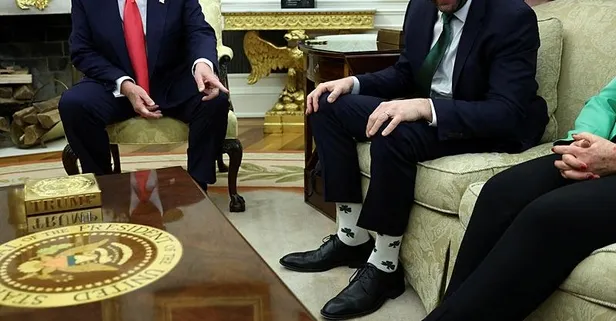 JD Vance’in çorapları Trump’ın dikkatini dağıttı! Konuşmasını kesti “Bu da neyin nesi” dedi