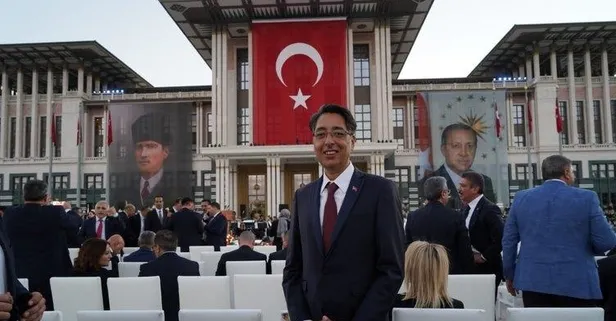 100. Yıl Marşı Yarışması'nda eseri birinci seçilen söz yazarı Doç. Dr. İlker Kömürcü ilham kaynağını açıkladı: "Ayağa kalkışımızı ve umutlarımızı simgeliyor"