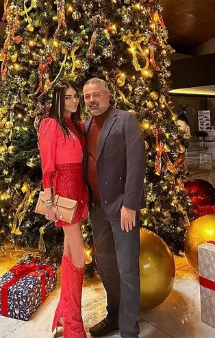 Kim Kardashian'ın estetik doktorundan çıkmıyor! Süreyya Yalçın'ın yüzüne yaptırdığı işlemler milyonlarca lira tuttu