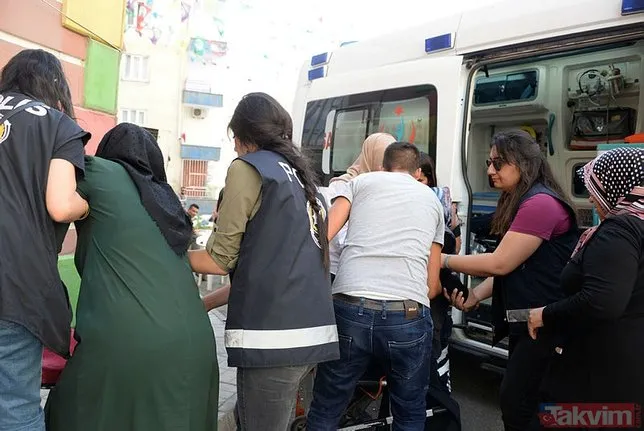 Diyarbakır HDP binası önünde gergin anlar! Sinir krizi geçiren anneler binaya girmek istedi!