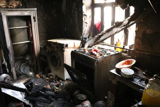 Denizli'de evi yanan yaşlı kadının sözleri yürek yaktı!-4
