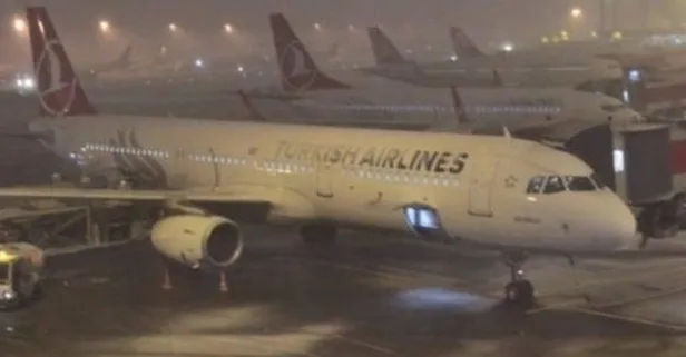 İstabul Havalimanı'nda uçuşlara kar engeli; 4 sefer iptal