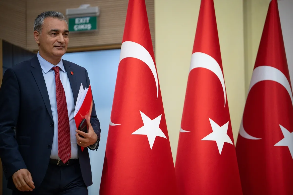CHP'de "salı" düğümü! Kılıçdaroğlu ve Özgür Özel cephesi "grup" yapmayacak | Açıklamalar peş peşe-4