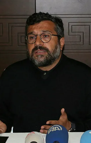 Oda TV’nin sahibi ve Sözcü Gazetesi yazarı Soner Yalçın’ın kaçak kalesini denetlemek isteyen bakanlık ekipleri eve alınmadı