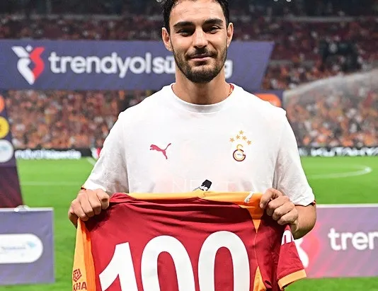 Kaan Ayhan’a özel forma