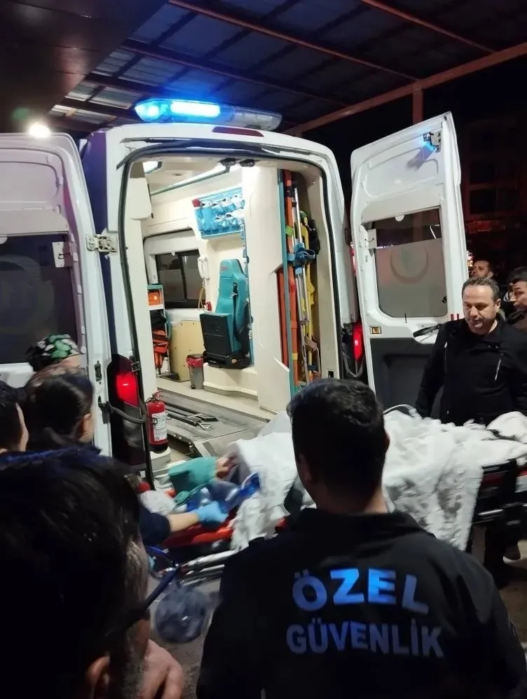 hasbi-dedenin-yargilandigi-taciz-davasinda-ikinci-durusma-goruldu-1777033217785.jpeg CHP'li Hasbi Dede’nin yargılandığı taciz davasında ikinci duruşma görüldü-3