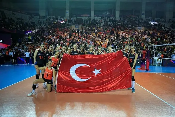 canin-sag-olsun-vakifbank-dunya-sampiyonasinda-ikinci-oldu-1671411339278.jpeg