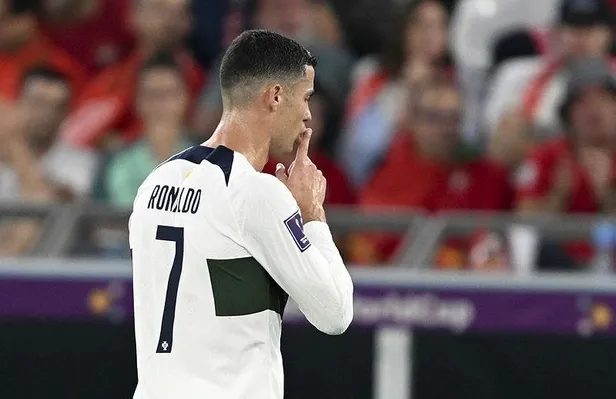 İspanyol basını bombayı patlattı: Cristiano Ronaldo Al Nassr ile 500 milyon euroya el sıkıştı-4