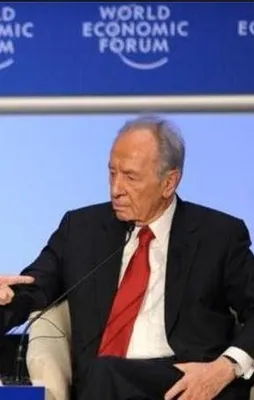 Peres felç geçirdi