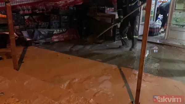 İstanbul Başakşehir'de İSKİ deposundan su taştı! İki ev ve bir markette hasar... - 24