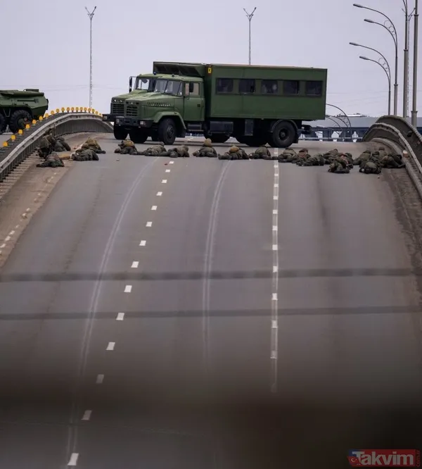 Kan donduran görüntüler! Gün ağarınca cesetler göründü! Rusya-Ukrayna savaşında dehşet veren kareler... - 11