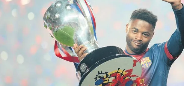 Aslan’da hedef Alex Song