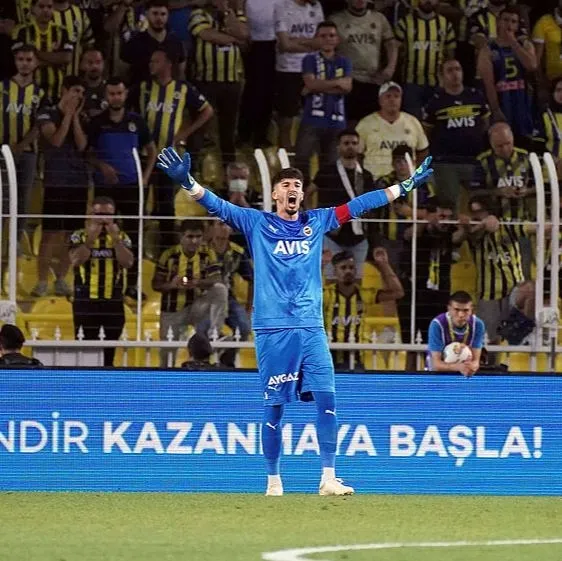 son-dakika-fenerbahce-umraniyespor-macinin-ikinci-yarisi-basladi-1659991527408.jpg Son dakika: Fenerbahçe - Ümraniyespor maçı berabere bitti!-5