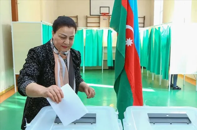 Azerbaycan sandık başına gidiyor