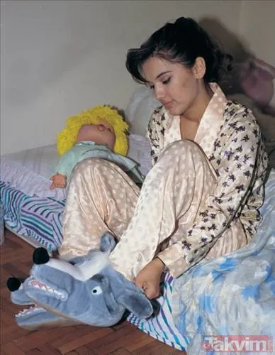 Demet Akalın’dan kızının babası Okan Kurt’a gözdağı! “Adamı oyarım” deyip peşin peşin söyledi! Ev hallerini gören bir daha baktı - 3