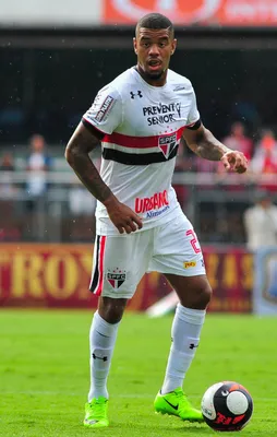 Cimbom'a sambacı sol bek