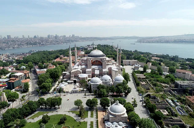 Ayasofya'da kritik tarih 2 Temmuz! Kararnamedeki Atatürk imzası sahte mi?