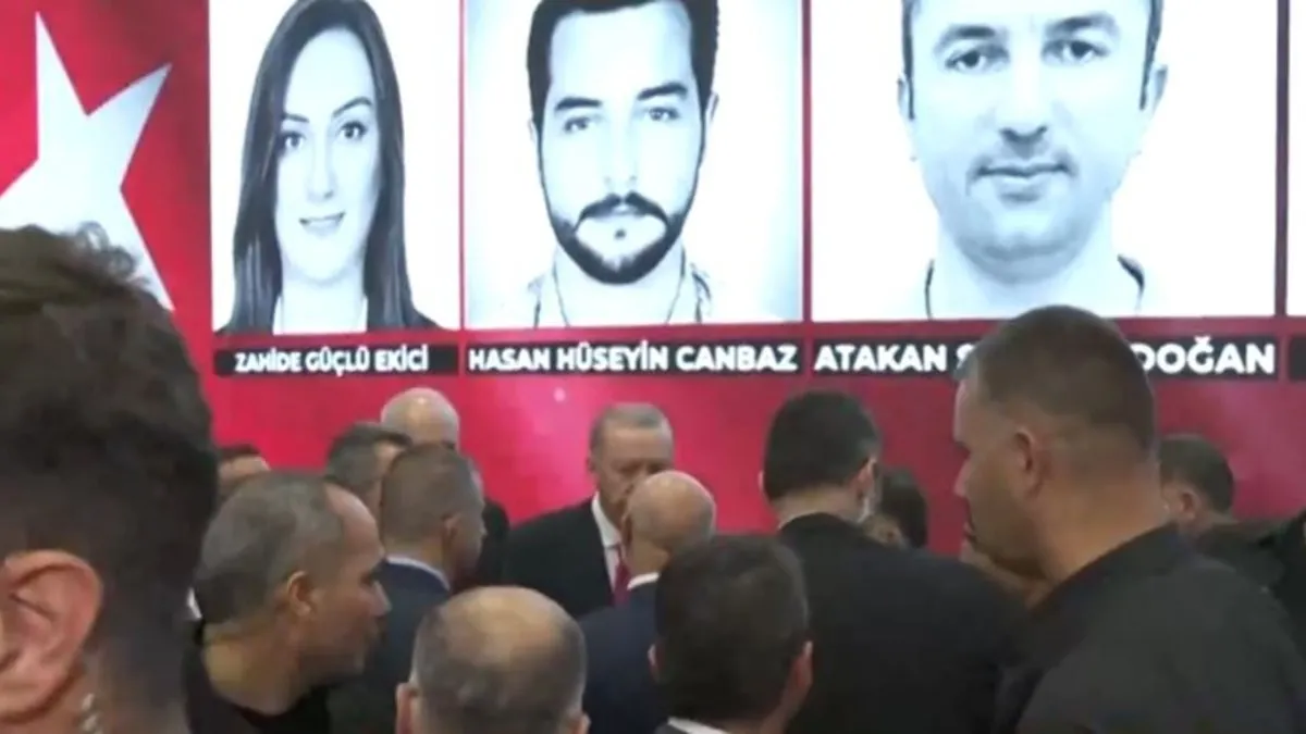 Başkan Erdoğan TUSAŞ standında!