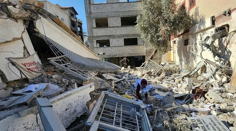  Yeryüzü Doktorlarının Gazze'deki kliniği İsrail tarafında yıkıldı