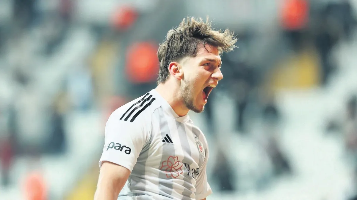 Alman ekibi Beşiktaş'ın genç yıldızı Semih Kılıçsoy için girişimde bulundu