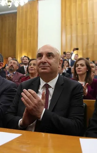 Son dakika: CHP lideri Kemal Kılıçdaroğlu, Erdoğan'a iftiralar savuran Engin Özkoç'u yanından ayırmadı