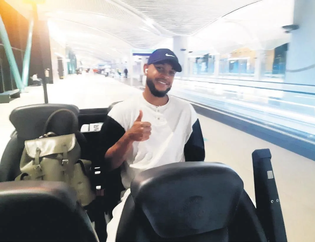 King imza için İstanbul’da