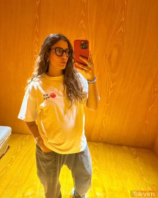 Tolga Sarıtaş'ın eşi Zeynep Mayruk'tan karnı burnunda New York pozları! Ünlü çiftin Amerika tatilinden yeni kareler... - 8