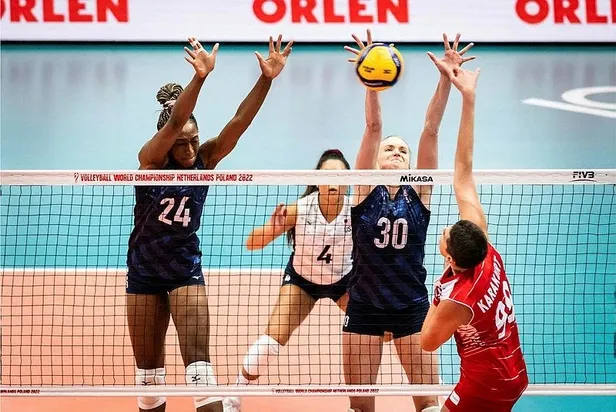 a-milli-kadin-voleybol-takimimiz-2022-fivb-dunya-sampiyonasi-ceyrek-final-macinda-abdye-yenilerek-turnuvaya-ve-1665532082034.jpeg