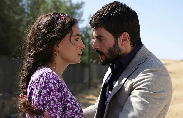 hercai-49-bolum-icin-nefesler-tutuldu-hazar-sadoglu-oluyor-mu-surpriz-hamilelik-haberi-1606471954104.jpg