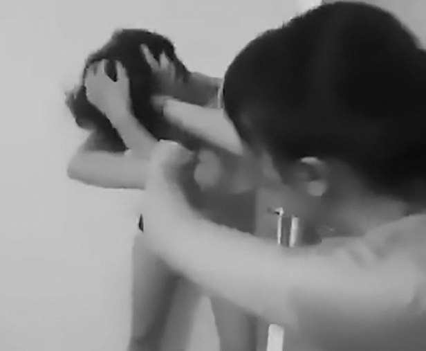 Metresiyle cinsel ilişki sırasında yatakta karısına yakalandı! Yarı çıplak kavga kamerada-4