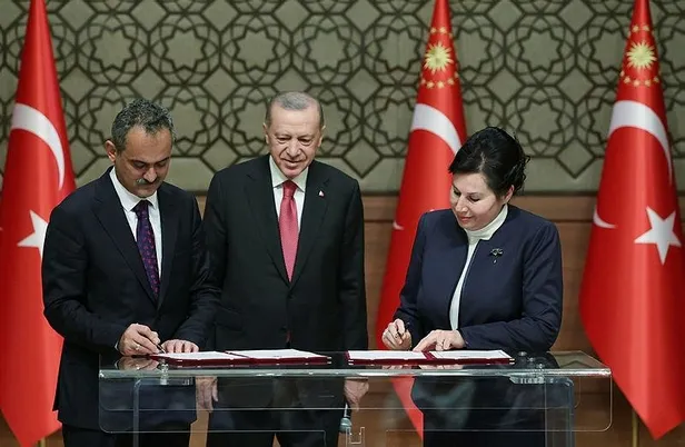 Başkan Erdoğan'dan Etik Eğitimi ve Etik Eğitici Yetiştirilmesi İşbirliği Protokolü İmza Töreni'nde önemli açıklamalar-6