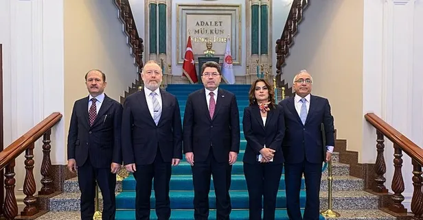 Terörsüz Türkiye için hukuki zemin! Adalet Bakanı Yılmaz Tunç ile DEM Parti heyeti görüştü: PKK ne zaman silah bırakacak?