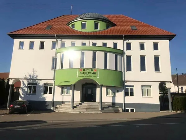 almanyada-turk-islam-birligine-bagli-iki-camiye-islamofobik-icerikli-mektup-gonderildi-bu-6-oldu-1605128564964.jpg Almanya'da Türk İslam Birliğine bağlı iki camiye İslamofobik içerikli mektup gönderildi! Bu 6. oldu...-3